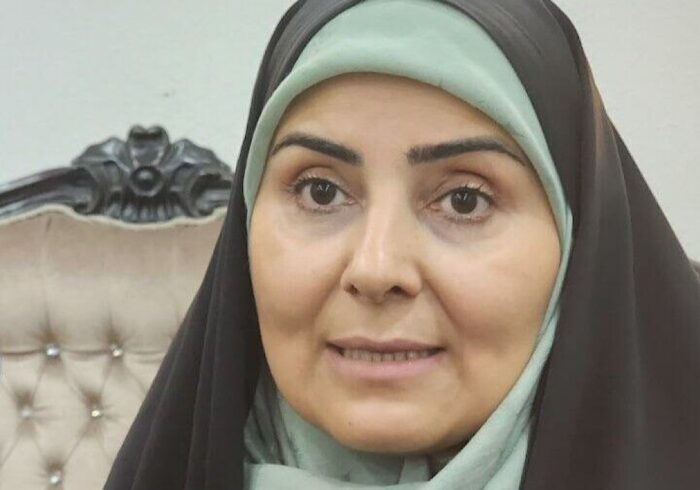 صادق: وزیر مطالبات کامیون‌داران پرداخت می‌شود